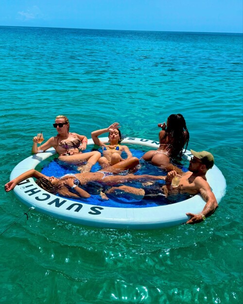 10000788630035e724c998a738