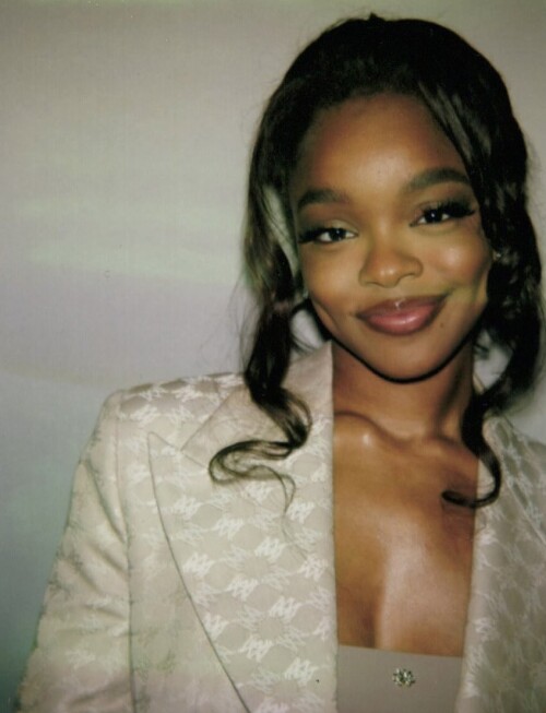 10000795524895bca9b8f5af8e