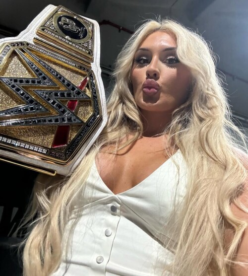 1000079783255adb59b9ab2147