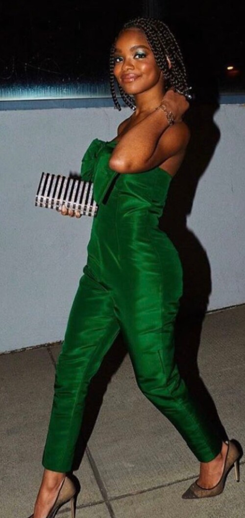 1000079884a60cd4c2b660ae86