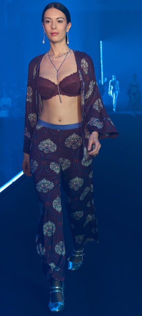 10000804227b64b6646dd4b3f8