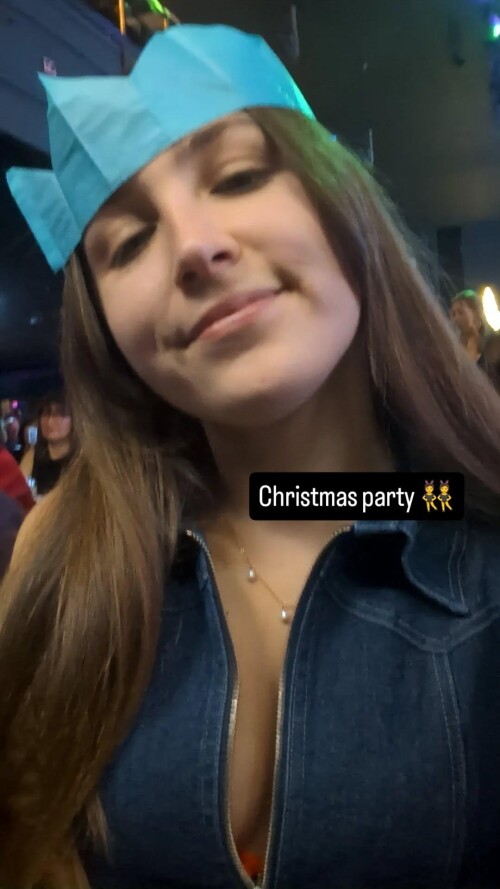 1000080479c24d8a4d9c4aadac