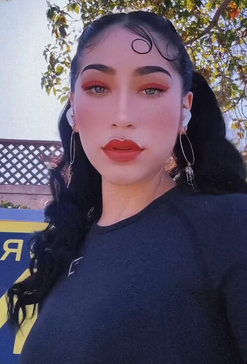 1000081519e4de070c39e168a8