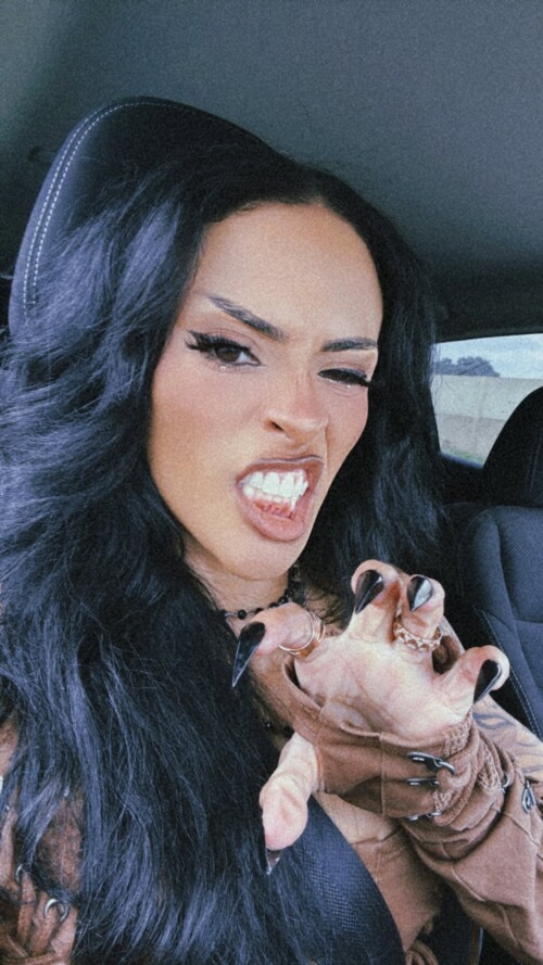 1000082727480714a7356dfd22