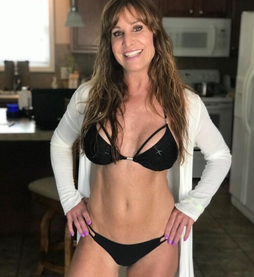 1000082939bb8929cb200bde66