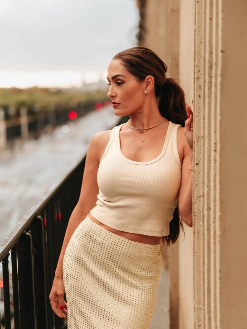 10000837163ee875bfa8545d18