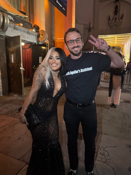 10000841703e43bb39d533bd9b