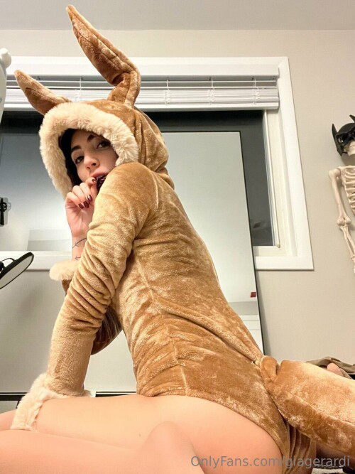 10000845965c06fee31d40c8ac