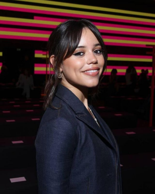 10000847442e25847431649911