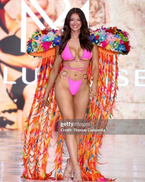 100008608260447543b3ba5dd9