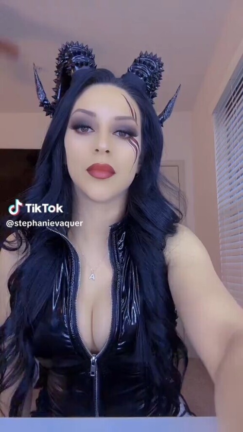 1000086097f41fe4acad643cec