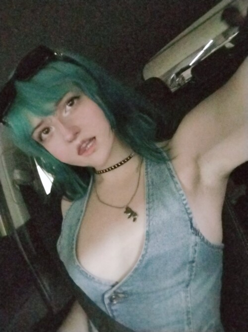 1000086651f30f3e45208c1c6a