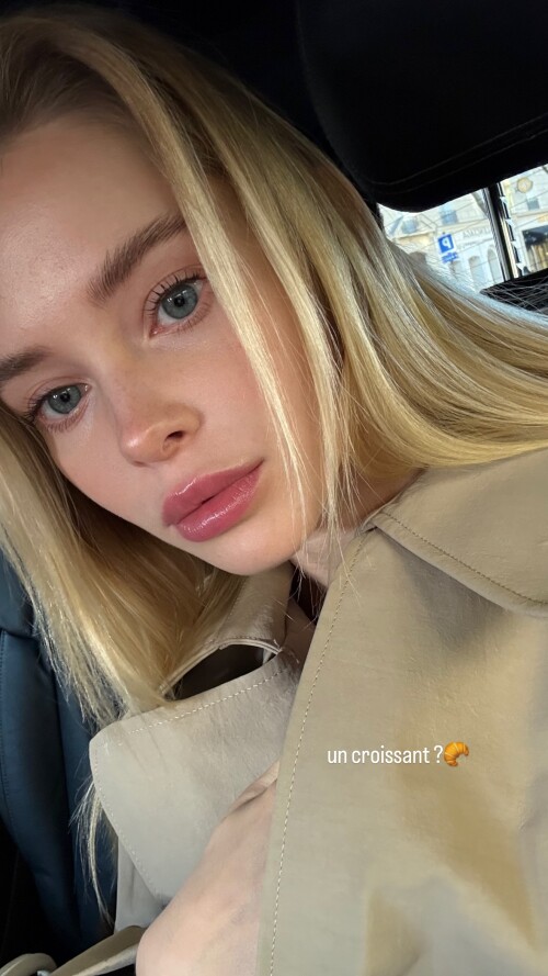 100008694017a2f4cb796e18a5