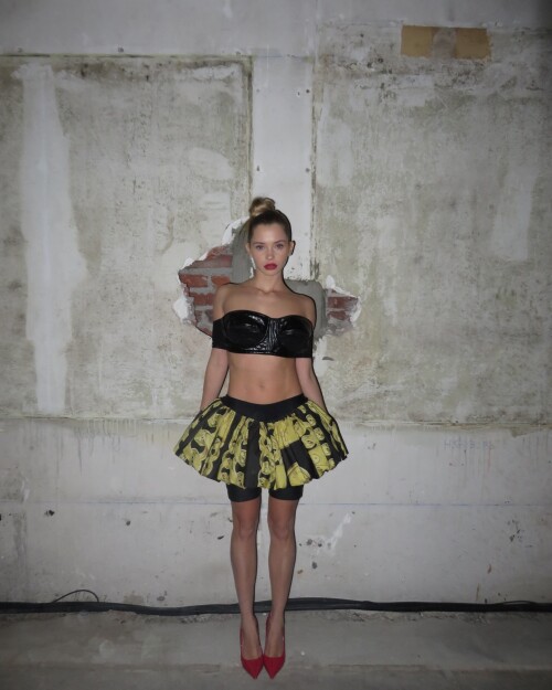 10000870617e6aafd183c5e432