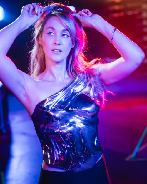 10000871663f734f1713aa148c