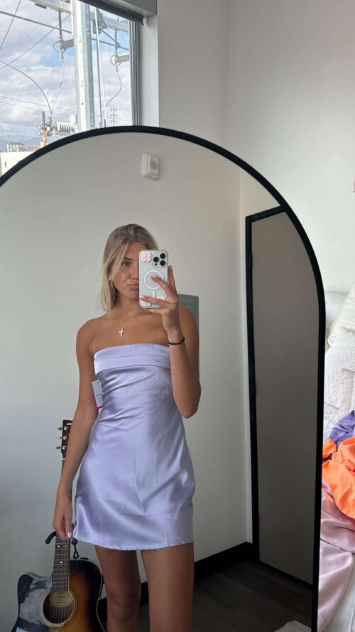 1000087767108b3f50fa518957