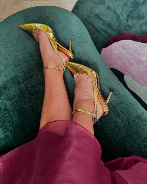 10000889009c10c8b80e605b7d