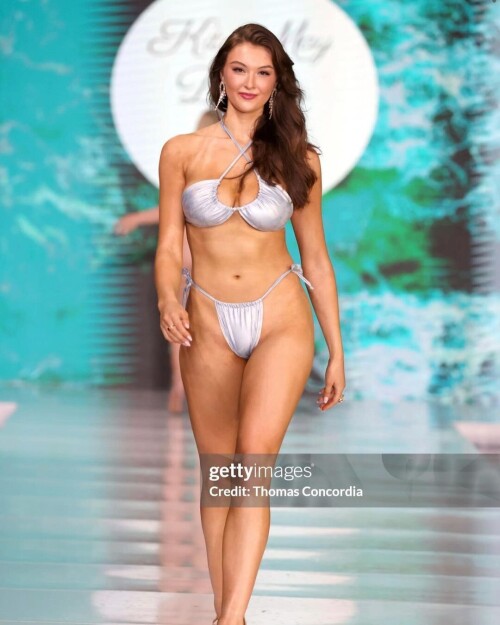 10000895447f269491245549b5