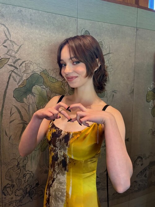 1000090251b70d0bd2c65da702