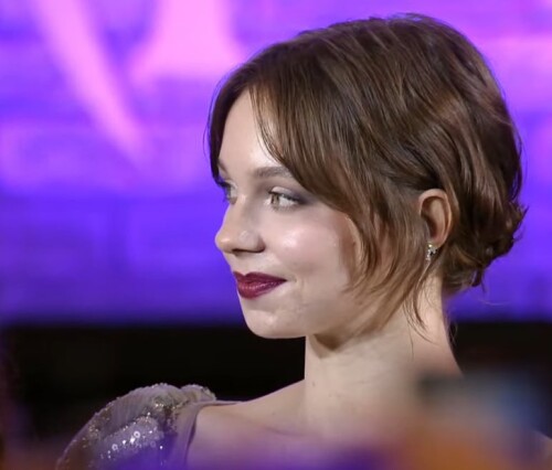 10000902779734e6febd2f477a