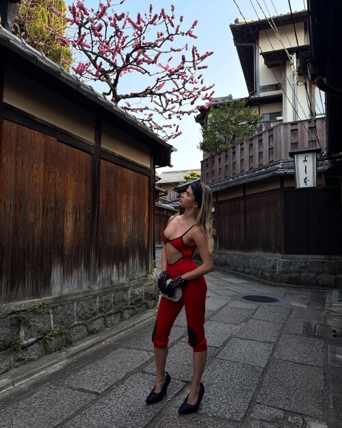 100009037343915b2abb77c2e6