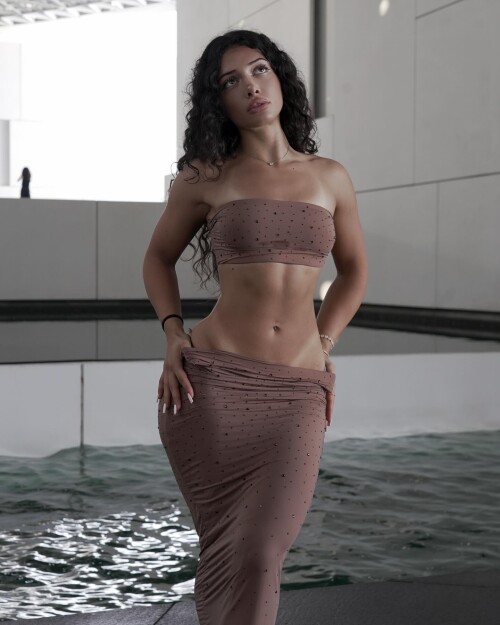 1000090587cd1128b7fdec1d1e