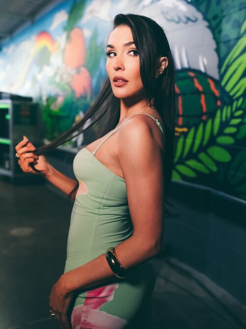 10000908853cb22102a05c9c69