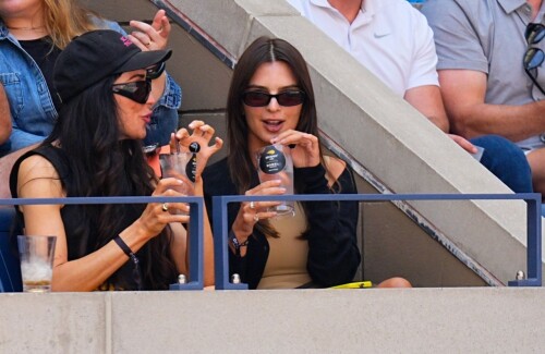 1000091182ac597b86653f4916