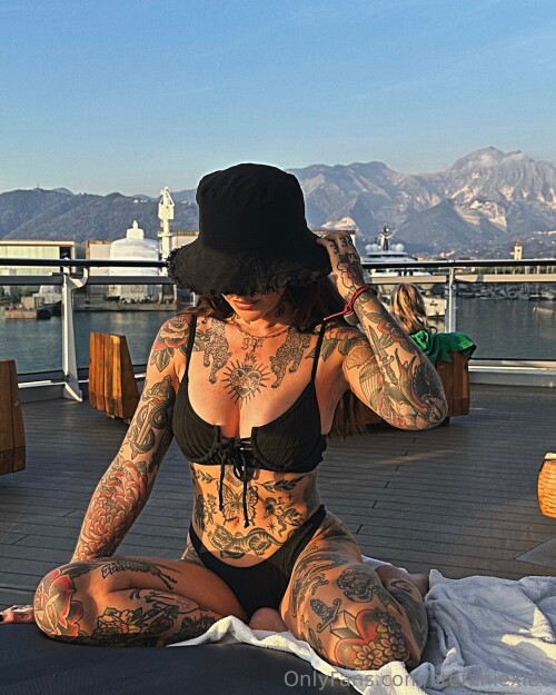 10000923561c50afd83eb59817