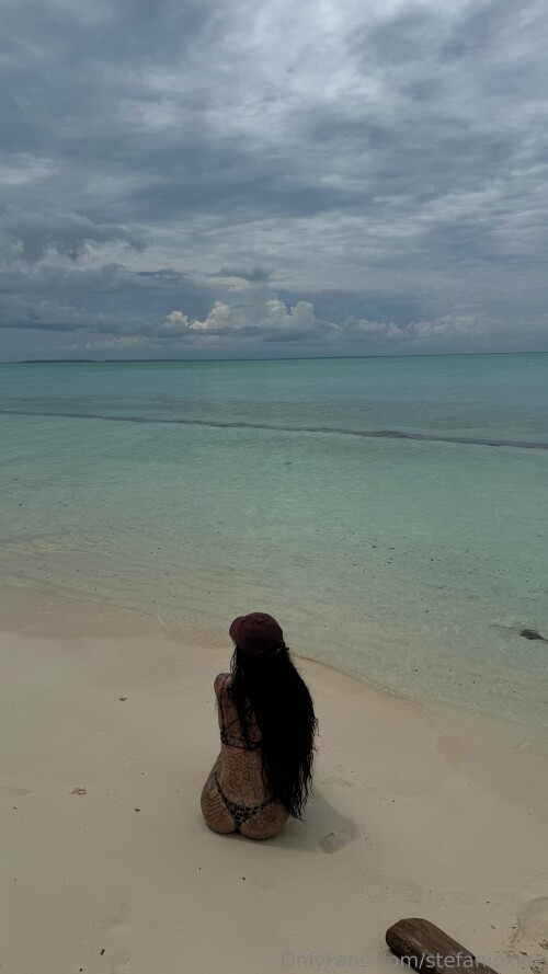 1000092408f4d772d536fb24cd