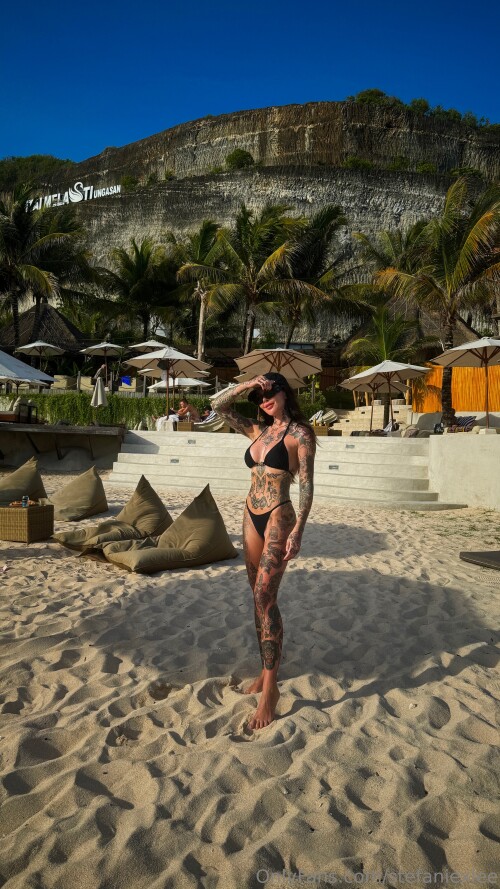 1000092412f27a0cffa1cb8882