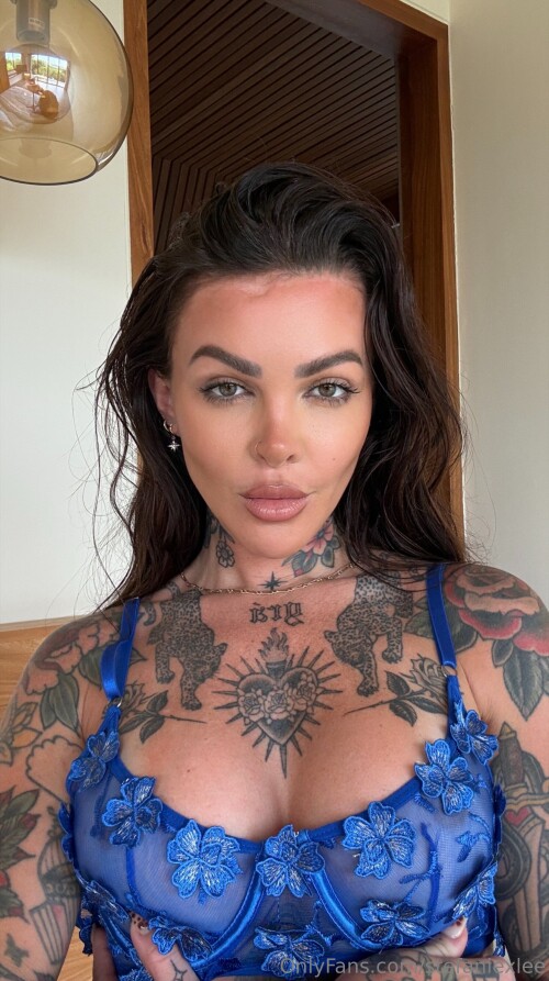 1000092428cf375461fb9f8955