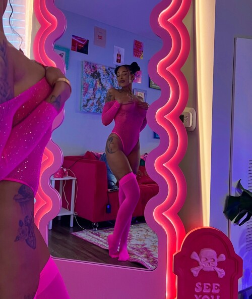 1000092569fa98a3d1a1ed8778