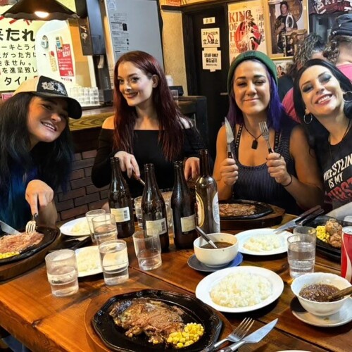 1000092657ad644f22f6408929