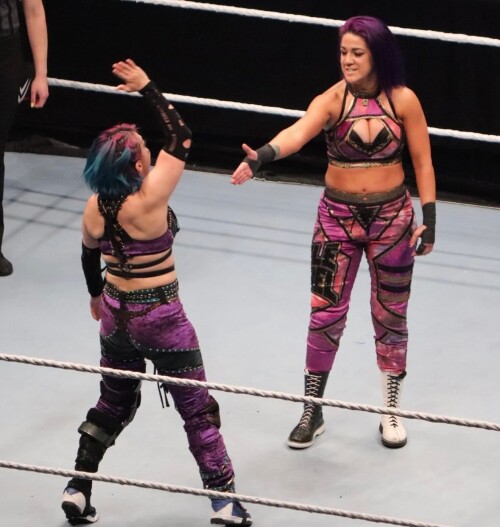 1000093240e1a33af5f08153b9