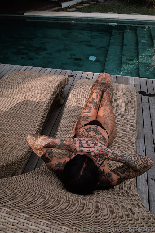 1000093899f1df6e9b730b4240