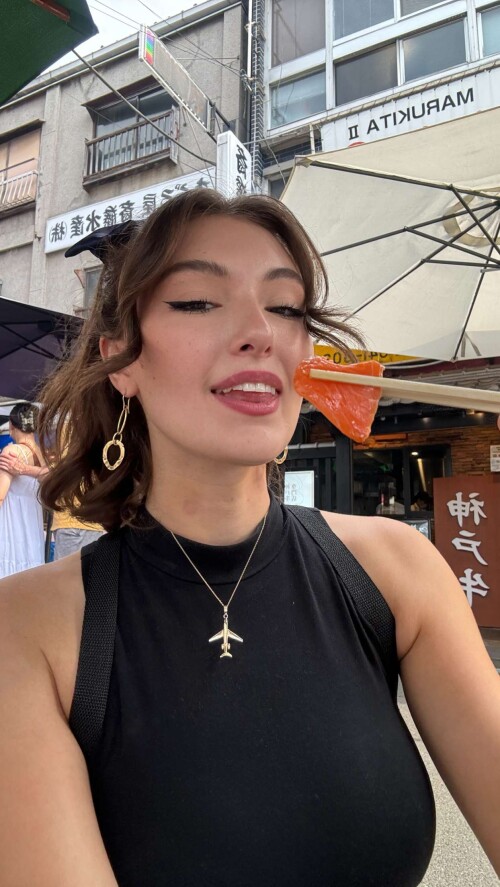 10000939040ac7060f2ad97de0