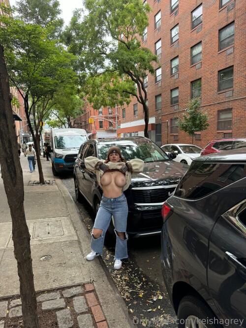 1000093979cc5533f4f4a70584