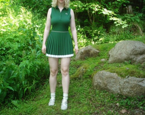 1000095189b90ba2eb94818484