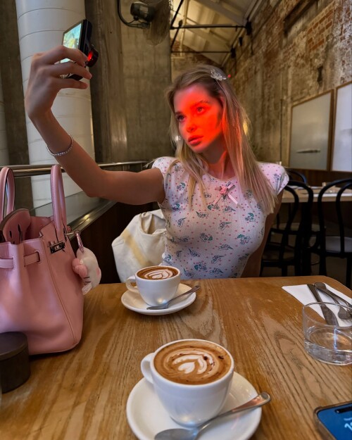 100009570526239344279128c6