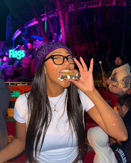 1000095943799552b79949d1ce