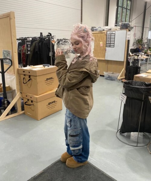 1000098012c10b226832747fae