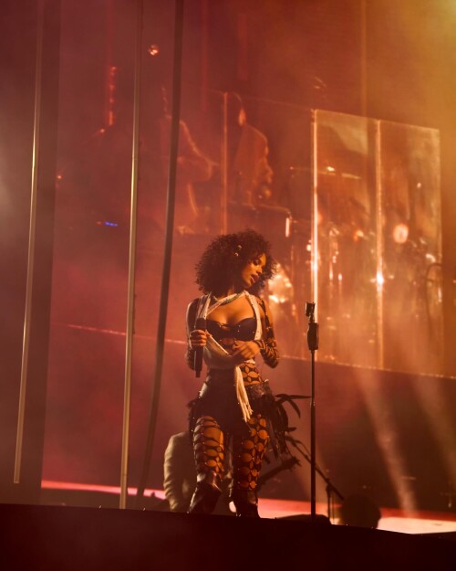 10000984895ce615e2b7a5fa6b