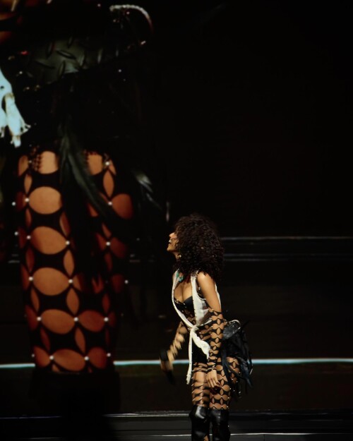 10000984918feac518b032d3ea