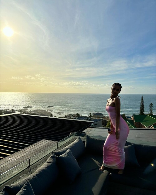 10000984967453936f952e3f0a