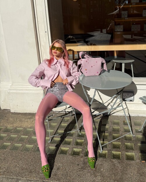 1000099047aa56971a059652bb