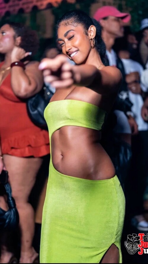 100010177044da354f44129880