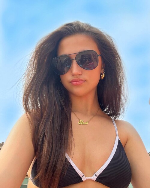 1000101885b41974cfa2da67ff