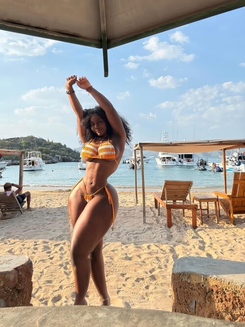 10001020481d6715d0fe1e7d32