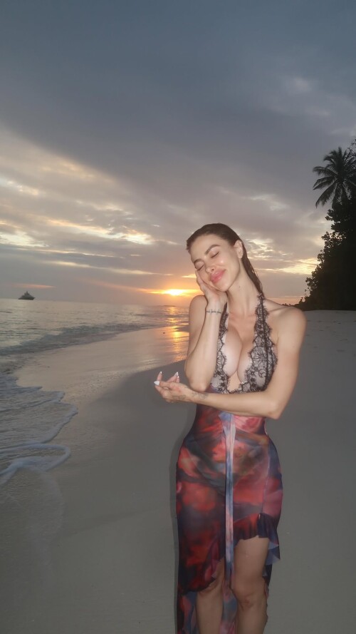 1000102132987a408b3f499ec2